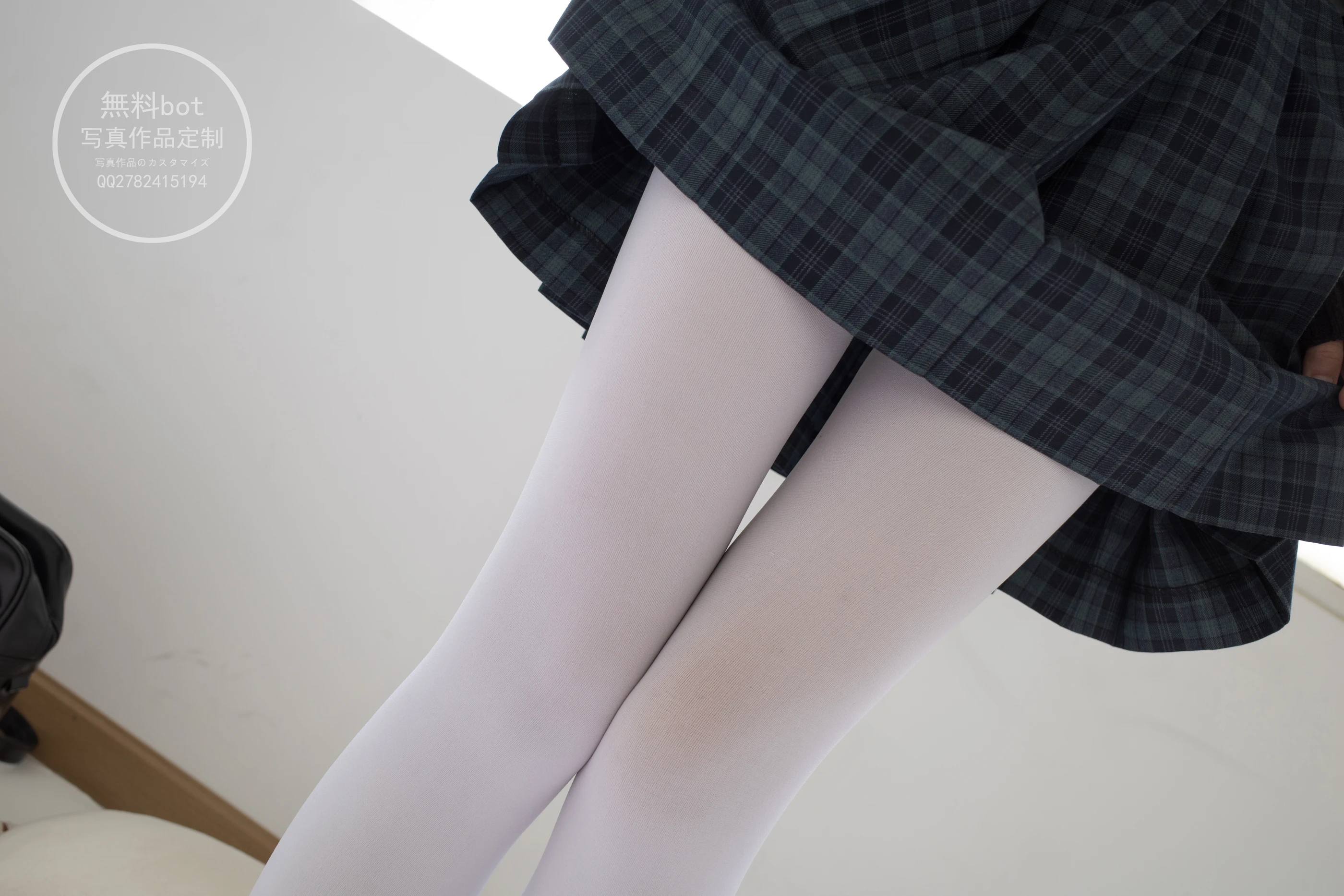 森萝财团 有料002  小香 室内JK白丝少女 [86P] 3